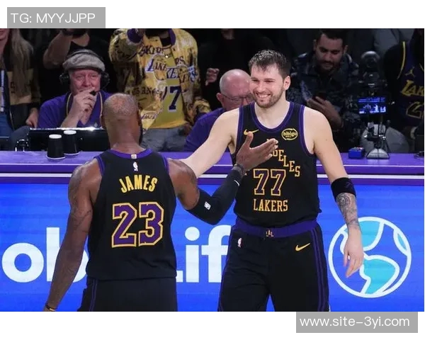 阿里纳斯称詹姆斯现为东契奇的定点投手预计还能继续征战两年