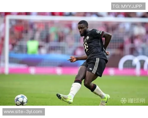 拜仁CEO乐观谈于帕续约事宜年薪要求达2000万